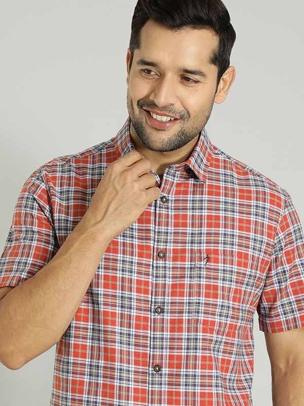 Indian Terrain Men Checkered Red Shirt